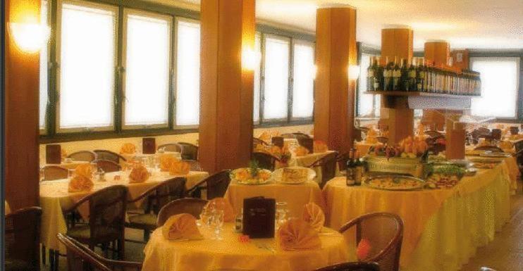 Hotel Leonardo Da Vinci Wellness Spa 比比翁 外观 照片