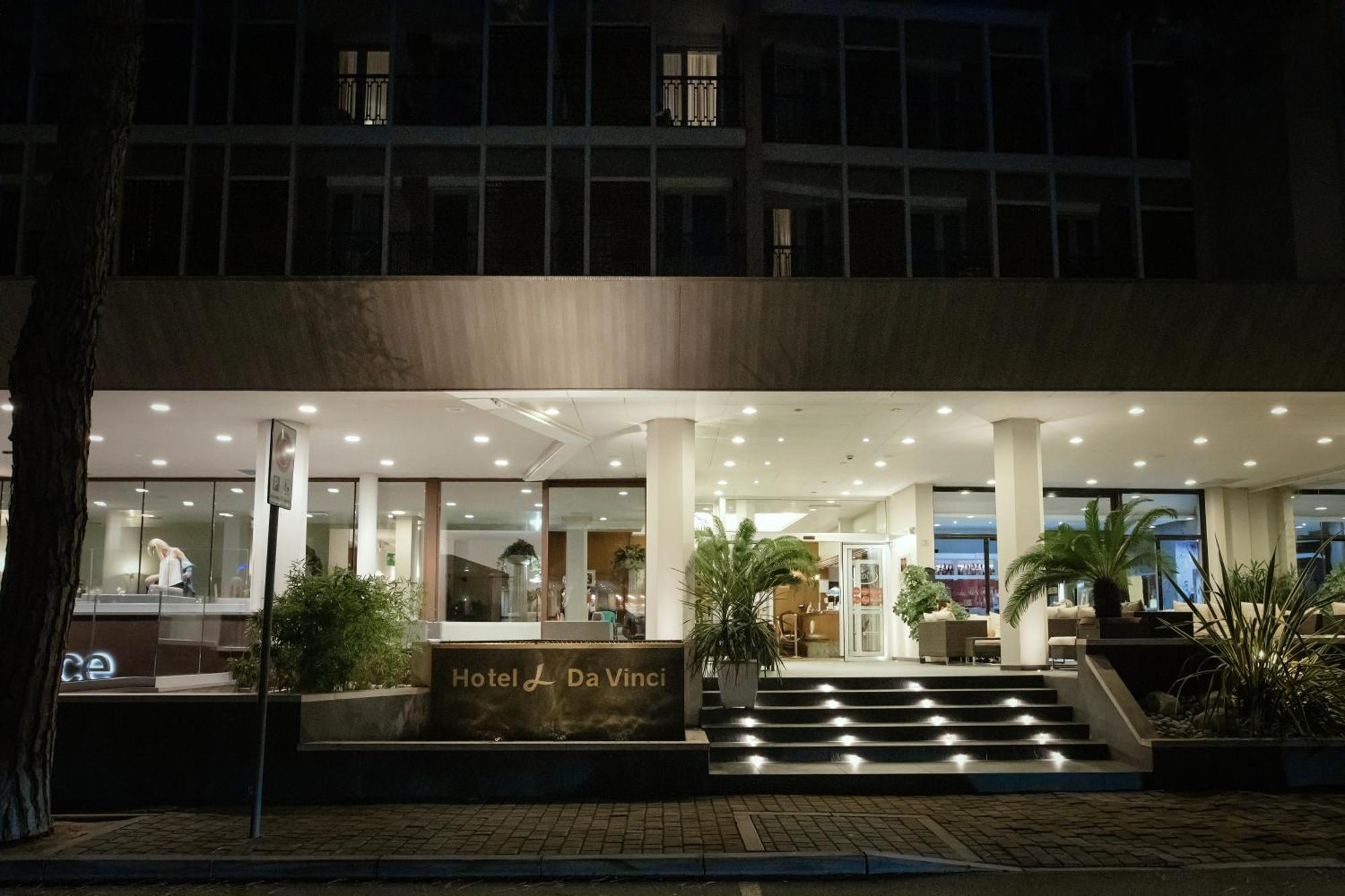 Hotel Leonardo Da Vinci Wellness Spa 比比翁 外观 照片