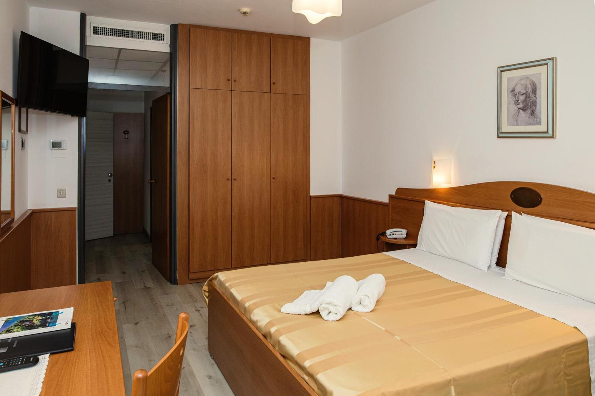 Hotel Leonardo Da Vinci Wellness Spa 比比翁 外观 照片